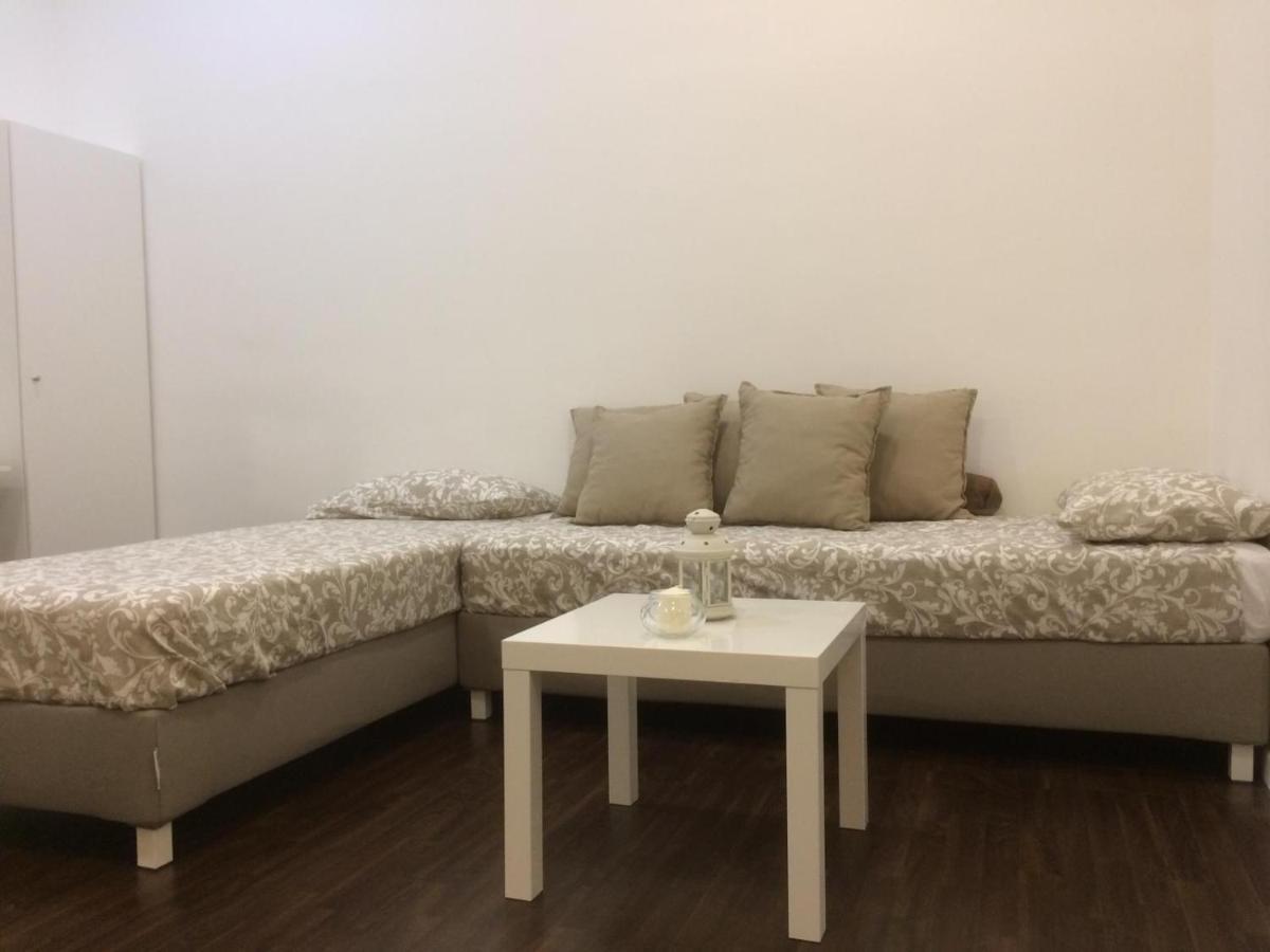 Piazza Carita' Centro Storico Apartman Nápoly Kültér fotó