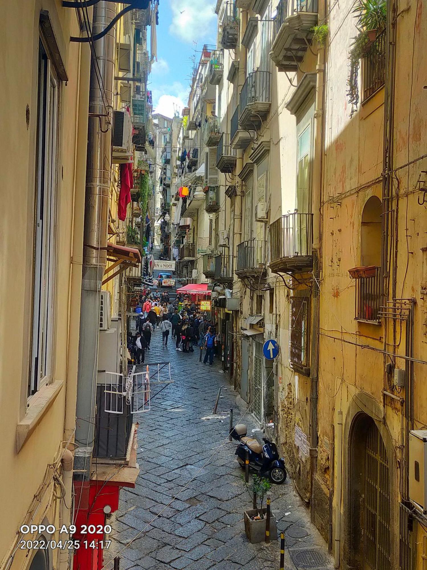 Piazza Carita' Centro Storico Apartman Nápoly Kültér fotó