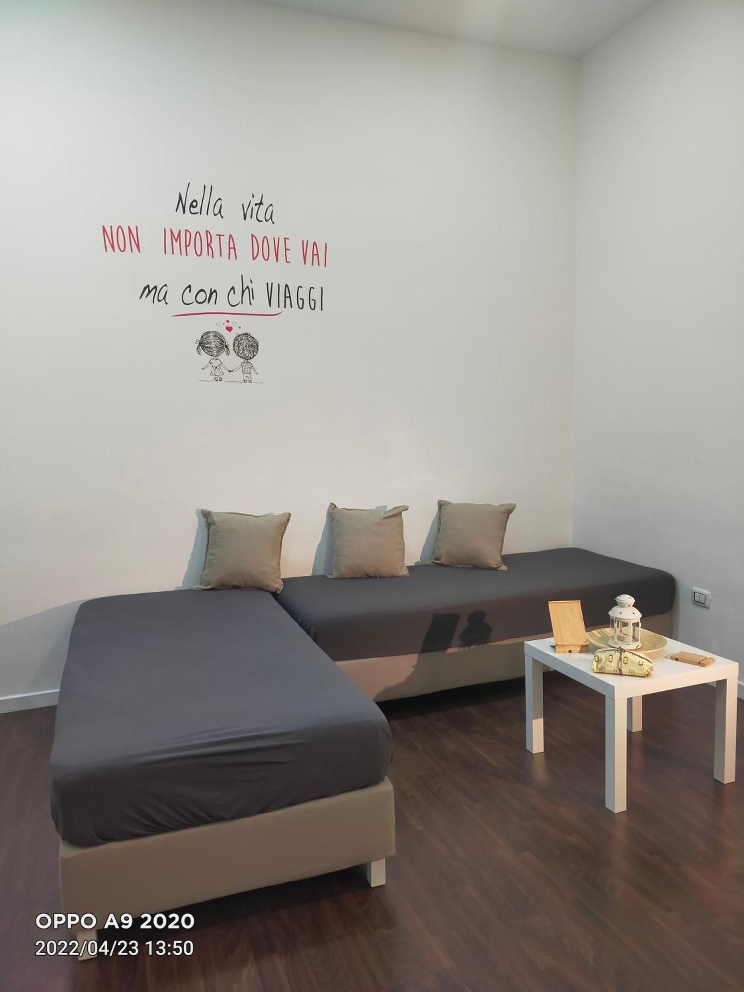 Piazza Carita' Centro Storico Apartman Nápoly Szoba fotó