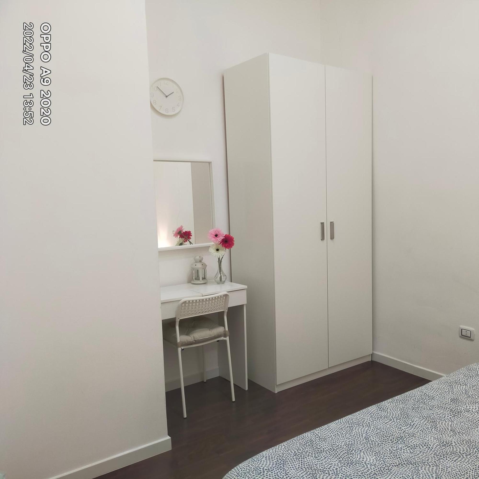 Piazza Carita' Centro Storico Apartman Nápoly Szoba fotó