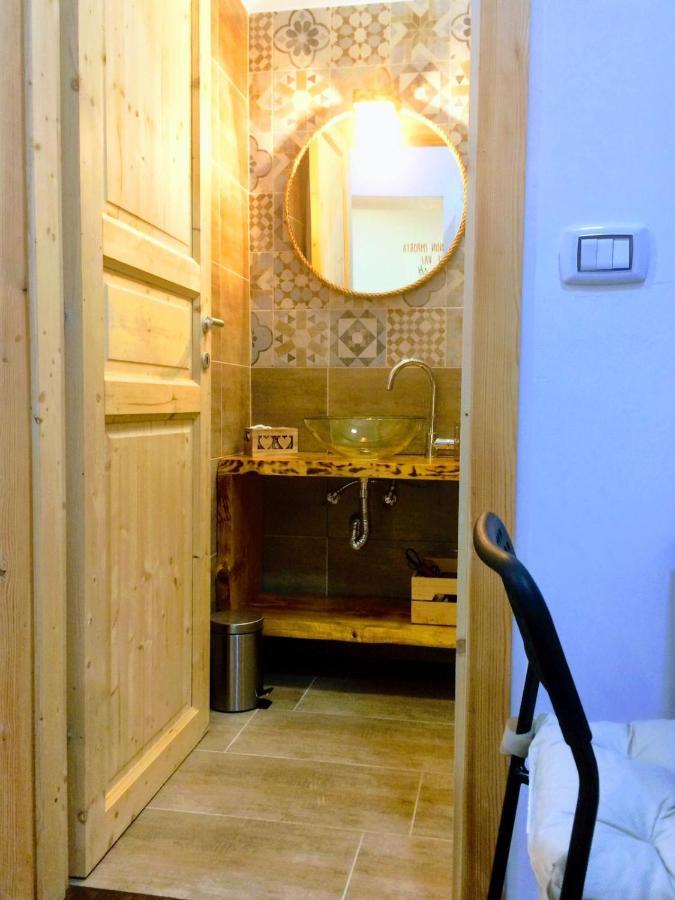 Piazza Carita' Centro Storico Apartman Nápoly Kültér fotó